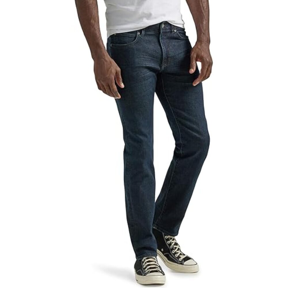 NWT Lee Extreme Motion Slim Straight Jean 32x30